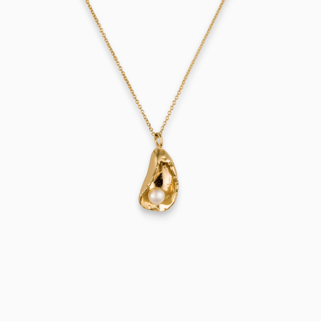 Oyster Charm Golden met zoetwaterparel  - Oester Charm with pearl - Lara Boulangerie 